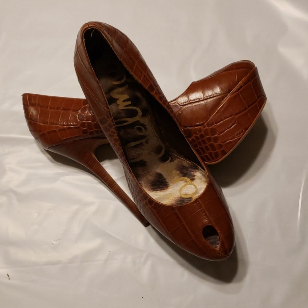 NWOB Sam Edleman  Brown Croc Print Stiletto SZ 9